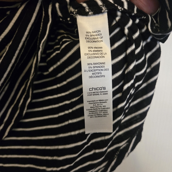 Chico's Black and White Striped Top with‎ Floral Detail Size 2/L - Picture 5 of 5